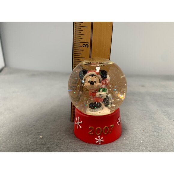Disney 2007 Mickey Mouse Christmas Snow Globe Red Base Exclusive For JCPenney - Picture 4 of 6